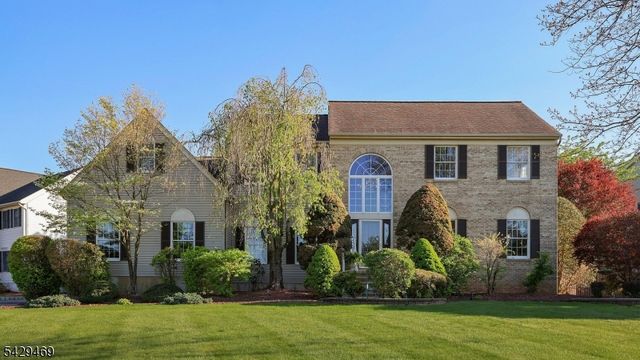 2 Raddel Ct, Hillsborough Twp., NJ 08844