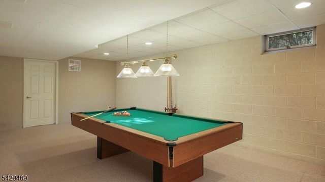 2 Raddel Ct, Hillsborough Twp., NJ 08844