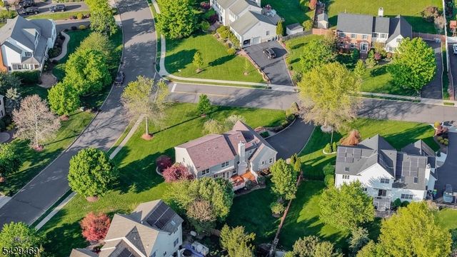 2 Raddel Ct, Hillsborough Twp., NJ 08844