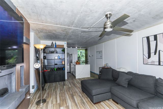 95-2057 Waikalani Place C405, Mililani, HI 96789