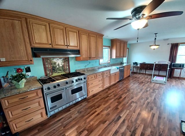 8206 Bull Valley Road, Bull Valley, IL 60098