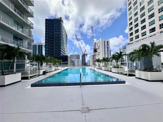 690 SW 1st Court 1213, Miami, FL 33130