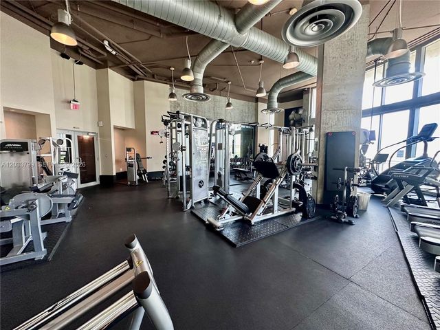 690 SW 1st Court 1213, Miami, FL 33130