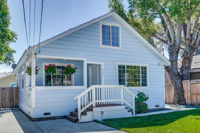 2220 Ralmar Avenue, East Palo Alto, CA 94303