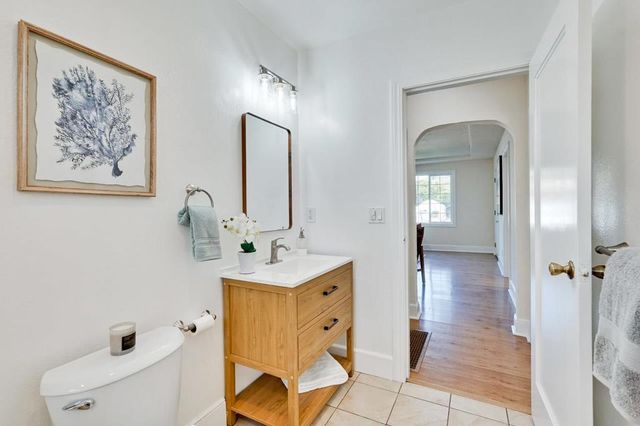 2220 Ralmar Avenue, East Palo Alto, CA 94303