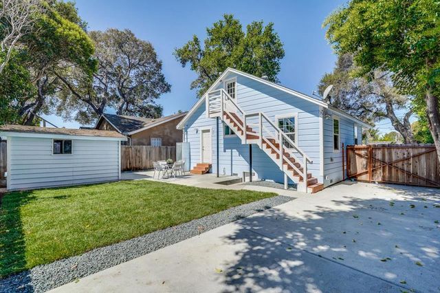 2220 Ralmar Avenue, East Palo Alto, CA 94303
