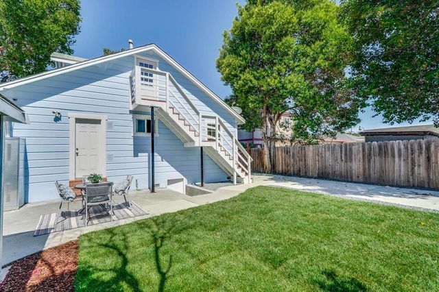 2220 Ralmar Avenue, East Palo Alto, CA 94303