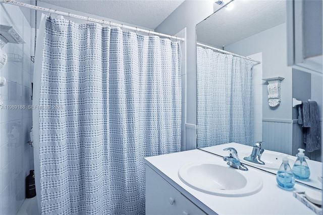 3081 SW Solitaire Palm Dr, Palm City, FL 34990