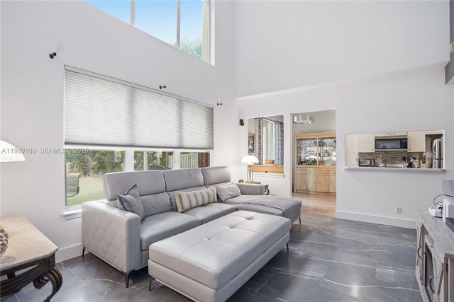 3081 SW Solitaire Palm Dr, Palm City, FL 34990