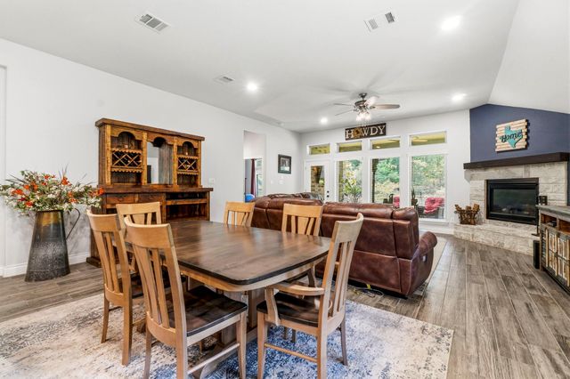 329 Sundance Peak Drive, Montgomery, TX 77316