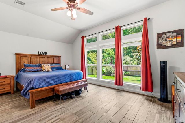 329 Sundance Peak Drive, Montgomery, TX 77316