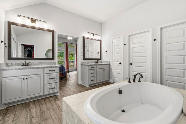 329 Sundance Peak Drive, Montgomery, TX 77316