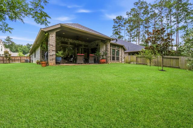 329 Sundance Peak Drive, Montgomery, TX 77316