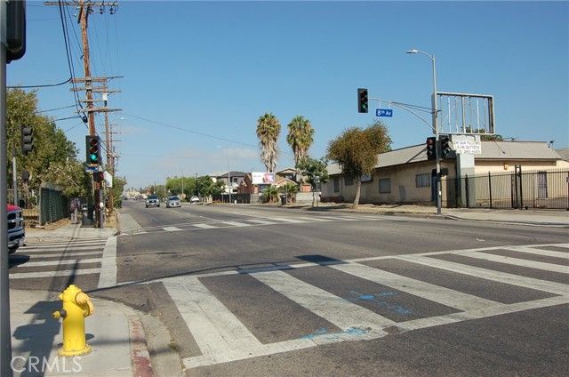 3020 W SLAUSON Avenue, Los Angeles, CA 90043