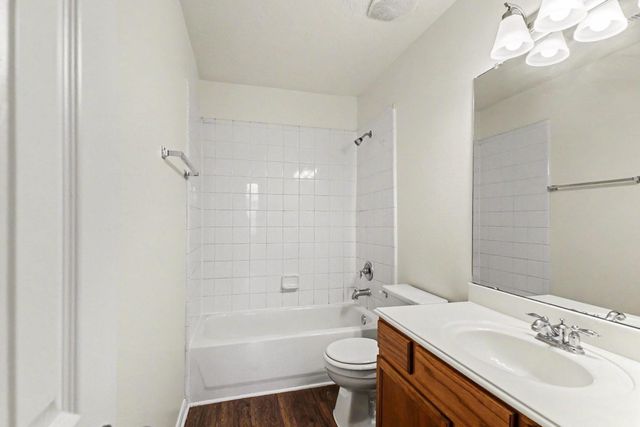 10523 W Linsley Lane, Houston, TX 77034