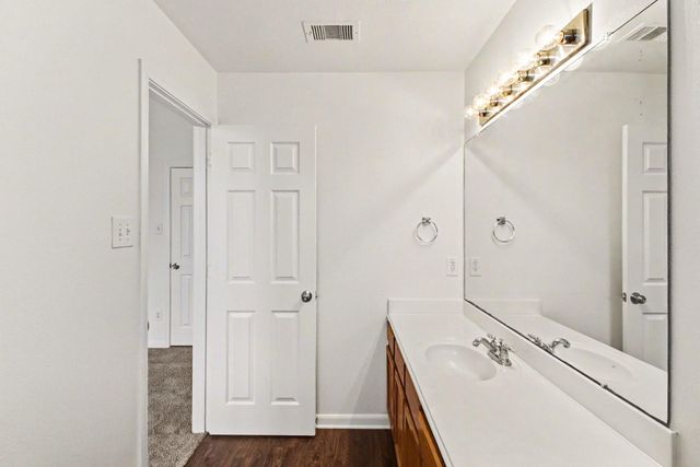 10523 W Linsley Lane, Houston, TX 77034