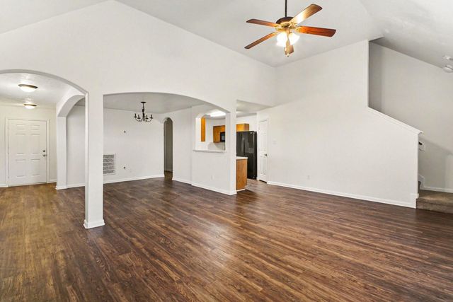 10523 W Linsley Lane, Houston, TX 77034