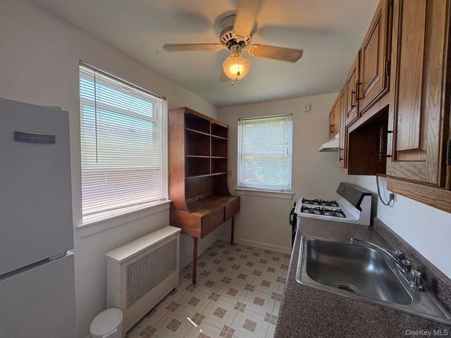 263-45 73rd Avenue 2nd Floor, Glen Oaks, NY 11004
