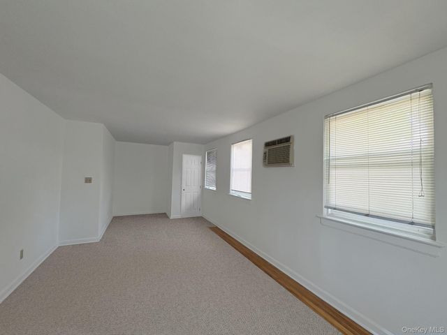 263-45 73rd Avenue 2nd Floor, Glen Oaks, NY 11004