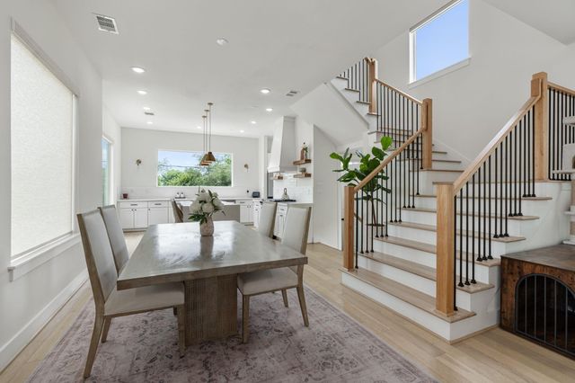 1207 E 24th Street A, Houston, TX 77009