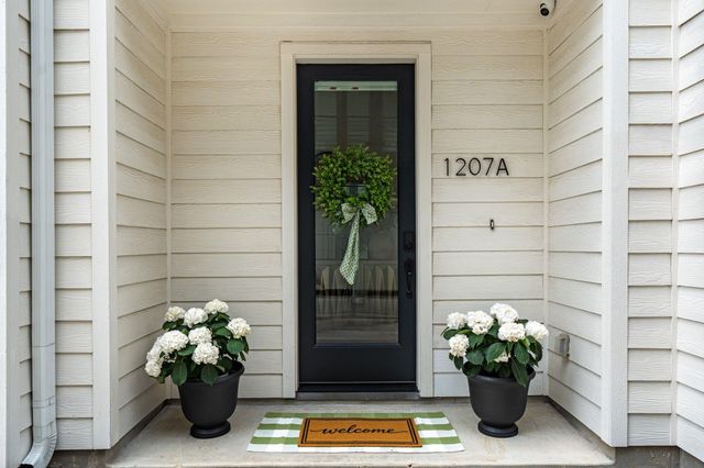 1207 E 24th Street A, Houston, TX 77009