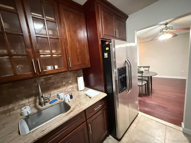 530 Hudson Avenue A3, Cedarhurst, NY 11516