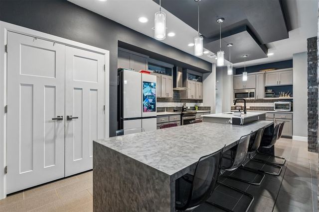 17336 Shadow Hawk Lane, Edmond, OK 73012