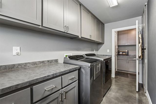 17336 Shadow Hawk Lane, Edmond, OK 73012