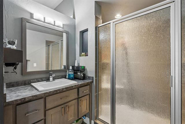 17336 Shadow Hawk Lane, Edmond, OK 73012