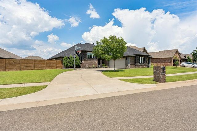 17336 Shadow Hawk Lane, Edmond, OK 73012