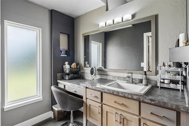 17336 Shadow Hawk Lane, Edmond, OK 73012