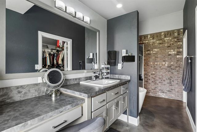 17336 Shadow Hawk Lane, Edmond, OK 73012