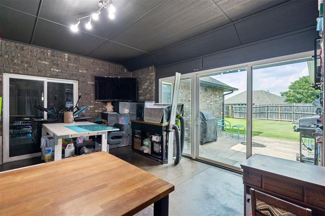 17336 Shadow Hawk Lane, Edmond, OK 73012