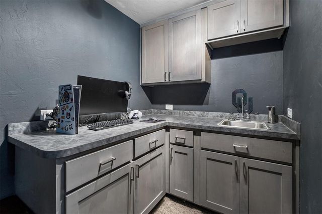 17336 Shadow Hawk Lane, Edmond, OK 73012