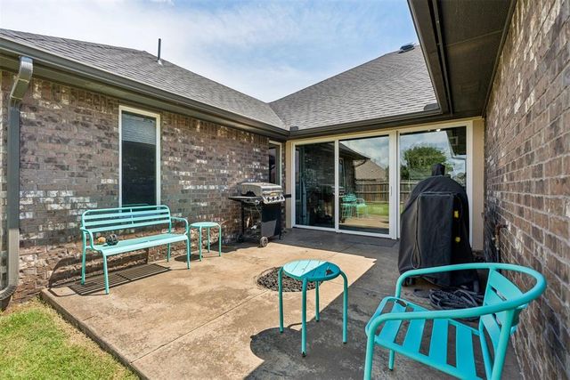 17336 Shadow Hawk Lane, Edmond, OK 73012