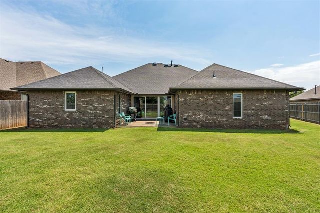 17336 Shadow Hawk Lane, Edmond, OK 73012