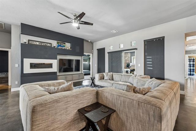 17336 Shadow Hawk Lane, Edmond, OK 73012