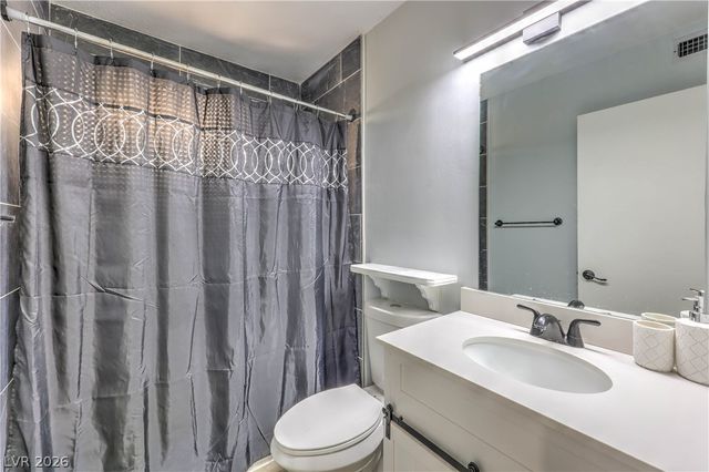 5045 Spencer Street B, Las Vegas, NV 89119