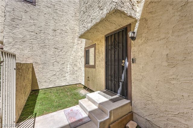 5045 Spencer Street B, Las Vegas, NV 89119