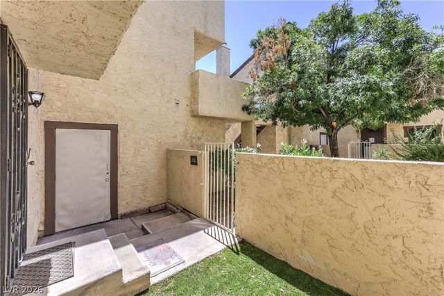 5045 Spencer Street B, Las Vegas, NV 89119