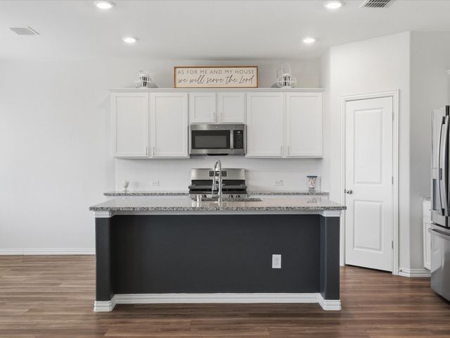 2137 Whispering Sage Boulevard, Royse City, TX 75189