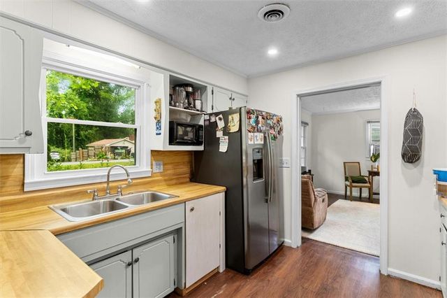 156 Parker Road, Calhoun, GA 30701