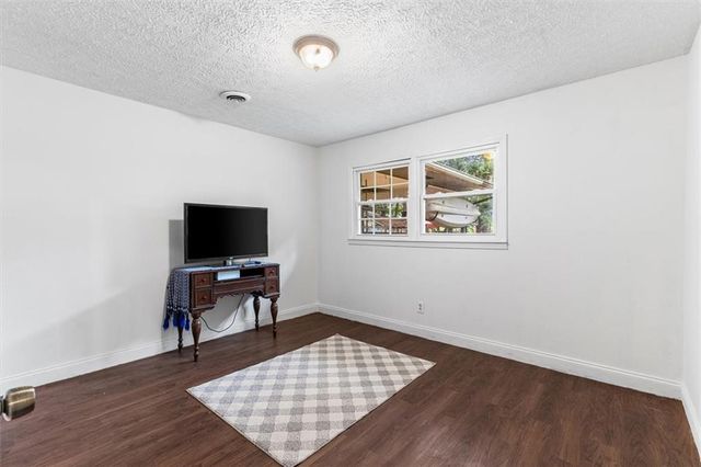 156 Parker Road, Calhoun, GA 30701