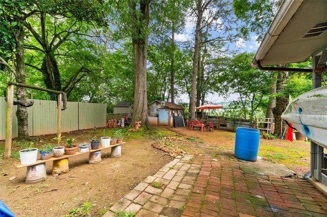 156 Parker Road, Calhoun, GA 30701