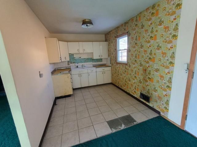 3912 E 47th Terrace, Kansas City, MO 64130