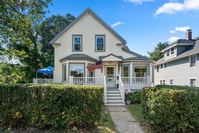 39 Fountain St, Braintree, MA 02184