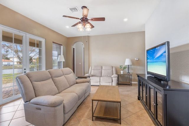 5555 53rd Avenue, Vero Beach, FL 32967