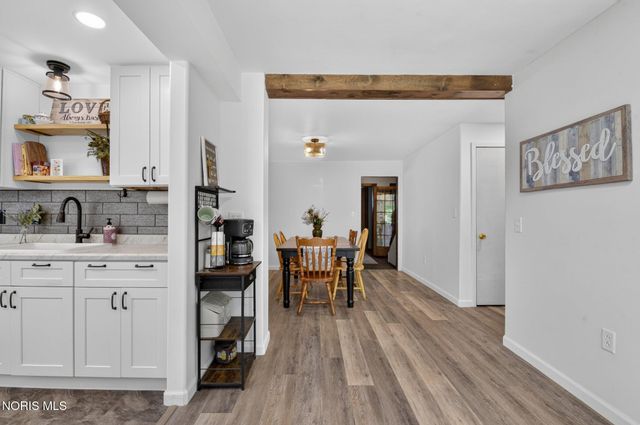 1518 Eastgate Road, Toledo, OH 43614