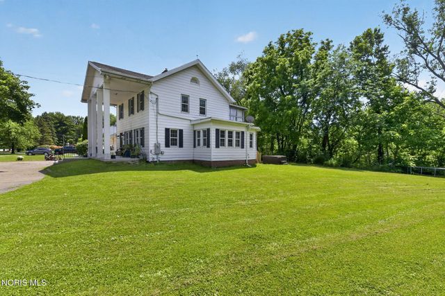 1518 Eastgate Road, Toledo, OH 43614