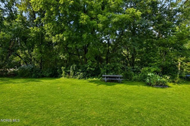 1518 Eastgate Road, Toledo, OH 43614